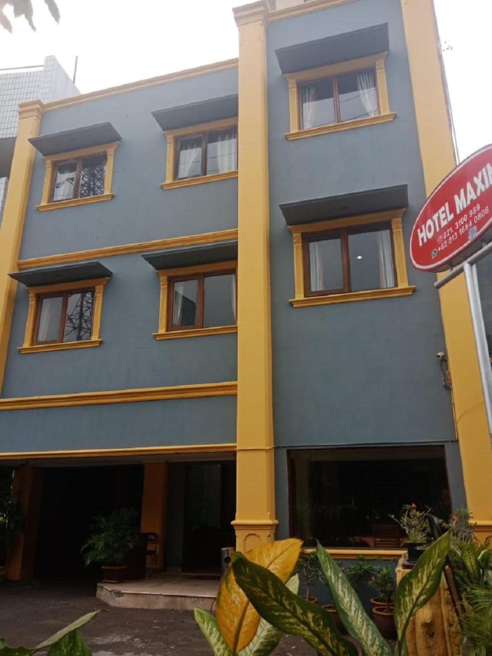 Hotel Maxim Kwitang Jakarta Buitenkant foto